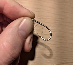 how to tie a snell knot step 3