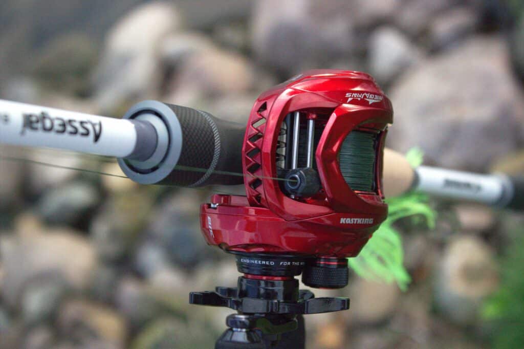 KastKing MegaJaws Elite Baitcaster with Rod