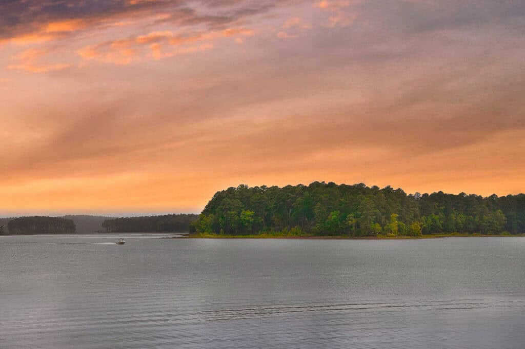 best bass fishing lakes in Georgia