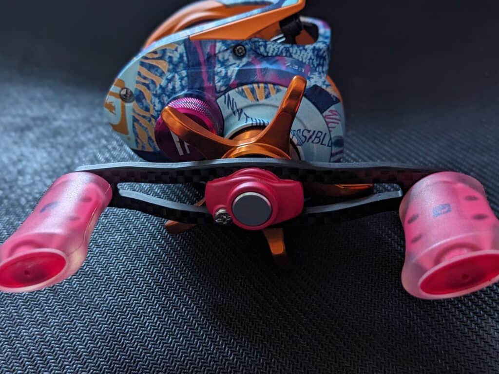 Profishiency Krazy Rizz Baitcast Combo - reel only, side view crank and drag system side view